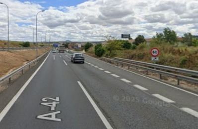 Herida una mujer tras colisionar su turismo con un camión en Toledo