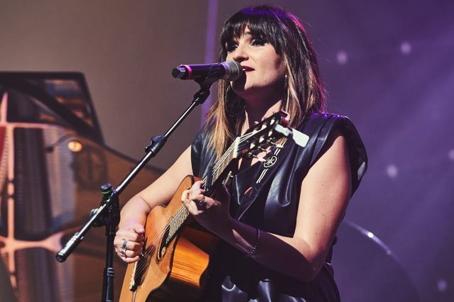 María Rozalén Ortuño, la cantautora albaceteña que transforma sus raíces en canciones que emocionan