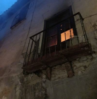 Un afectado por un incendio en una casa ocupada en Toledo