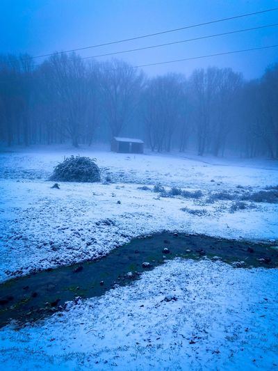La nieve obliga a cortar la carretera de Navamorcuende esta madrugada