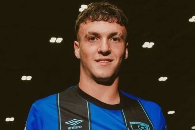 El talaverano Álex Jiménez deslumbra en la Premier