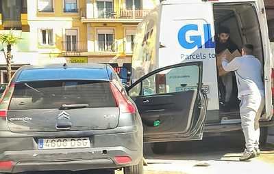 Robo a plena luz del día en Talavera: asaltan una furgoneta de reparto y se dan a la fuga
