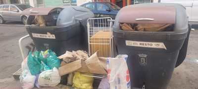 La basura vuelve a acumularse en las calles de Talavera