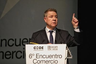“Desterrar el populismo”: García-Page pone el foco en el comercio como pilar de futuro