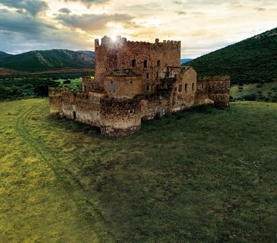 El castillo de Guadalerzas, protagoniza la propuesta de mayo del programa “12 meses, 12 castillos, 12 experiencias”