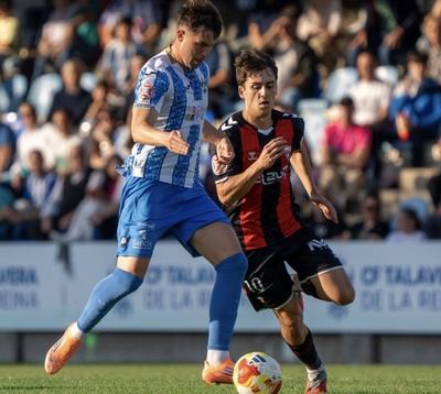 El CF Talavera remonta al Arenas con un final de infarto y se lleva los tres puntos