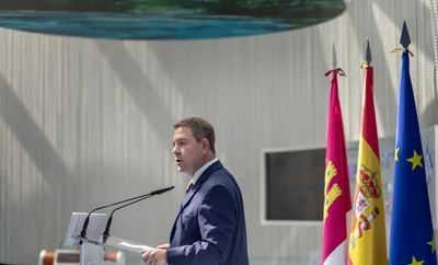 García-Page pide no usar “los ideales” para justificar delitos en defensa de Zapatero