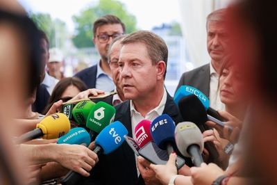 García-Page cree que el PSOE vive su crisis más grave desde la Transición y vuelve a pedir elecciones