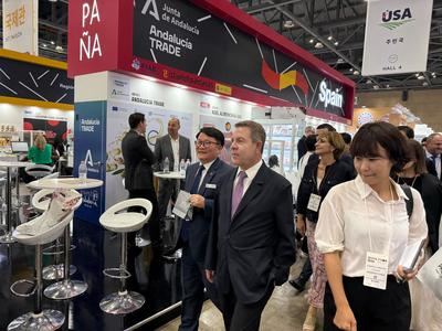 Emiliano García-Page busca impulsar las exportaciones de CLM en Corea del Sur