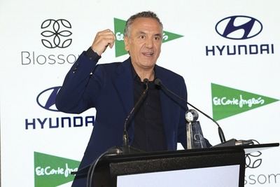 El talaverano Roberto Brasero, protagonista de los Influencers Awards 2026 en una noche de talento y emoción