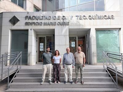 Investigadores de la UCLM desarrollan un método rápido para detectar un fármaco contra el cáncer de mama en orina