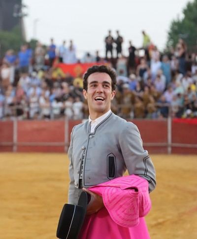 Tomás Rufo recarga pilas para el verano triunfando en Griñón
