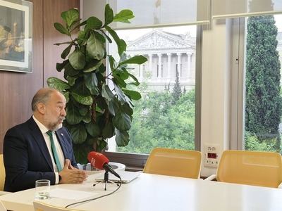 Garde pide reforzar los controles para crear centros adscritos y rechaza una PAU única en toda España