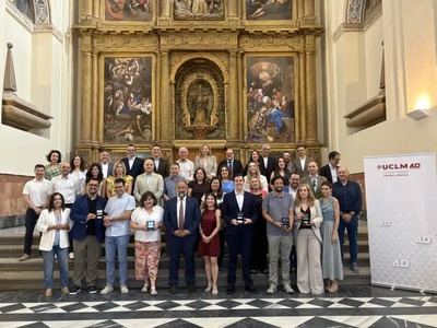 La UCLM reconoce la labor de los medios de comunicación de Castilla-La Mancha en su 40 aniversario