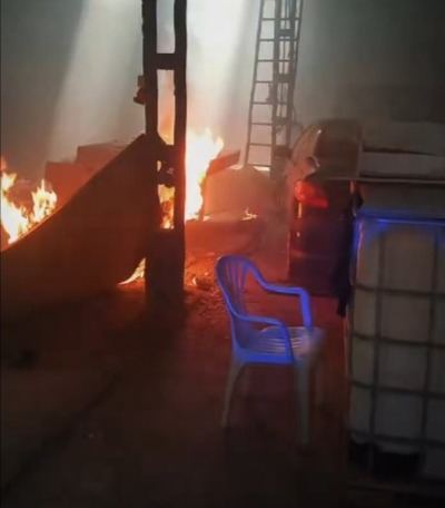 Así combatieron los bomberos el incendio de Talavera la Nueva