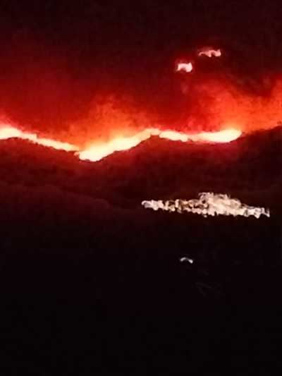 El incendio originado en Villanueva de Ávila alcanza Almorox y obliga a activar el nivel 2 de emergencia