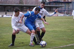 La Unión vence al Mora y se afianza en el liderato. (Foto: LVDT)